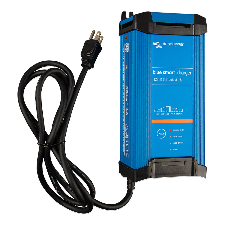 Cargador Victron Blue Smart IP22 de 12 V CC, 15 A, 1 banco, 120 V, montaje en seco [BPC121545102]